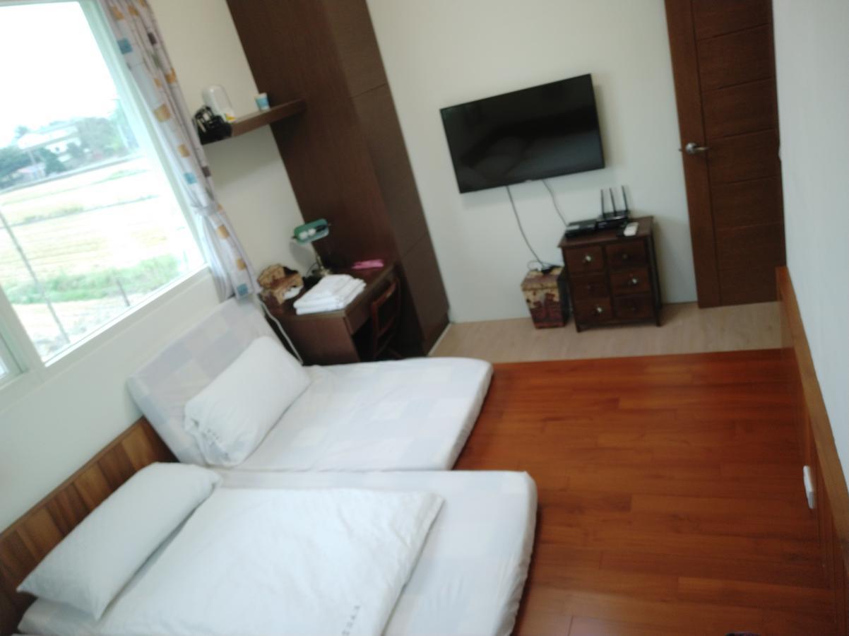 Home-Link B&B Fenglin Bagian luar foto